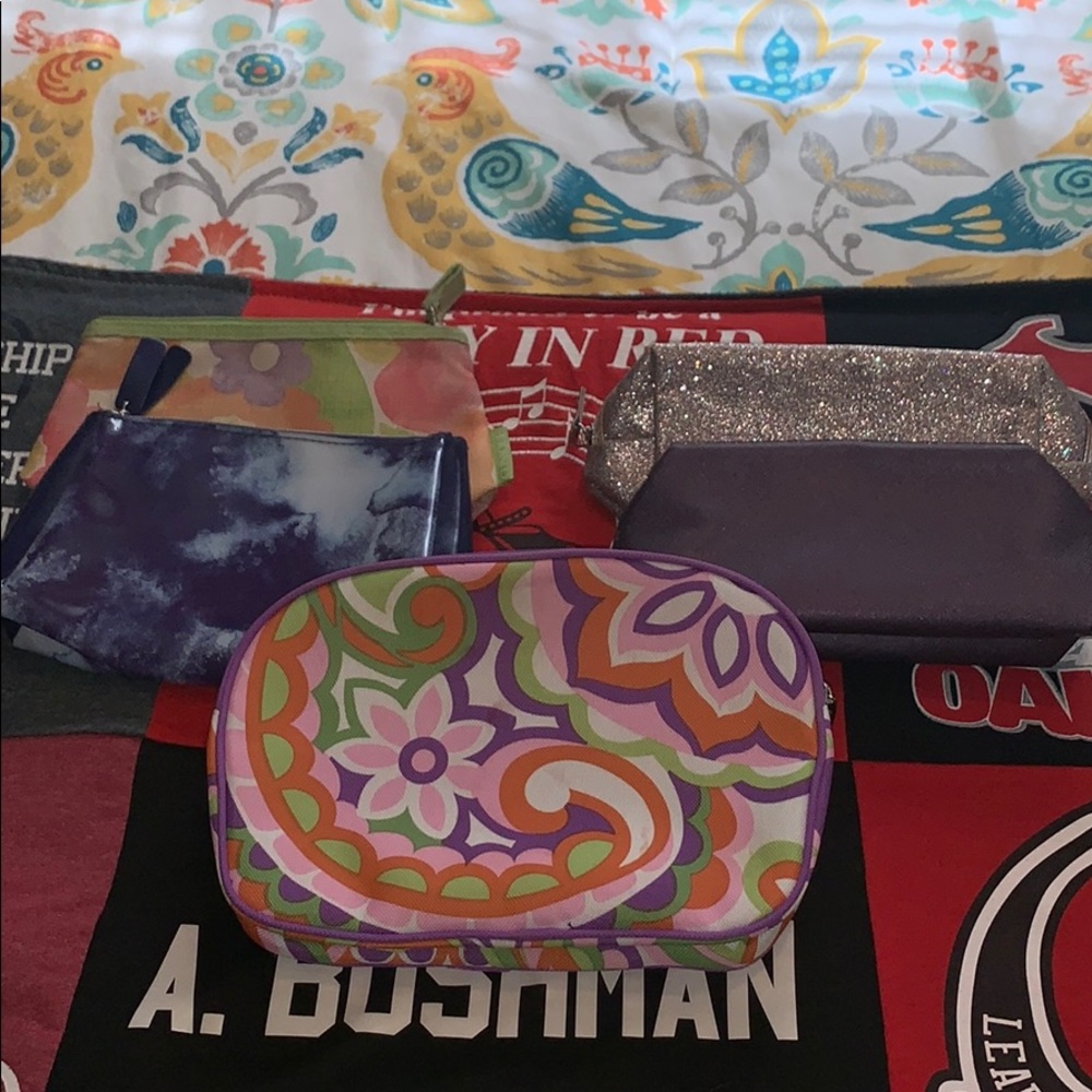 Set of 5 makeup bags